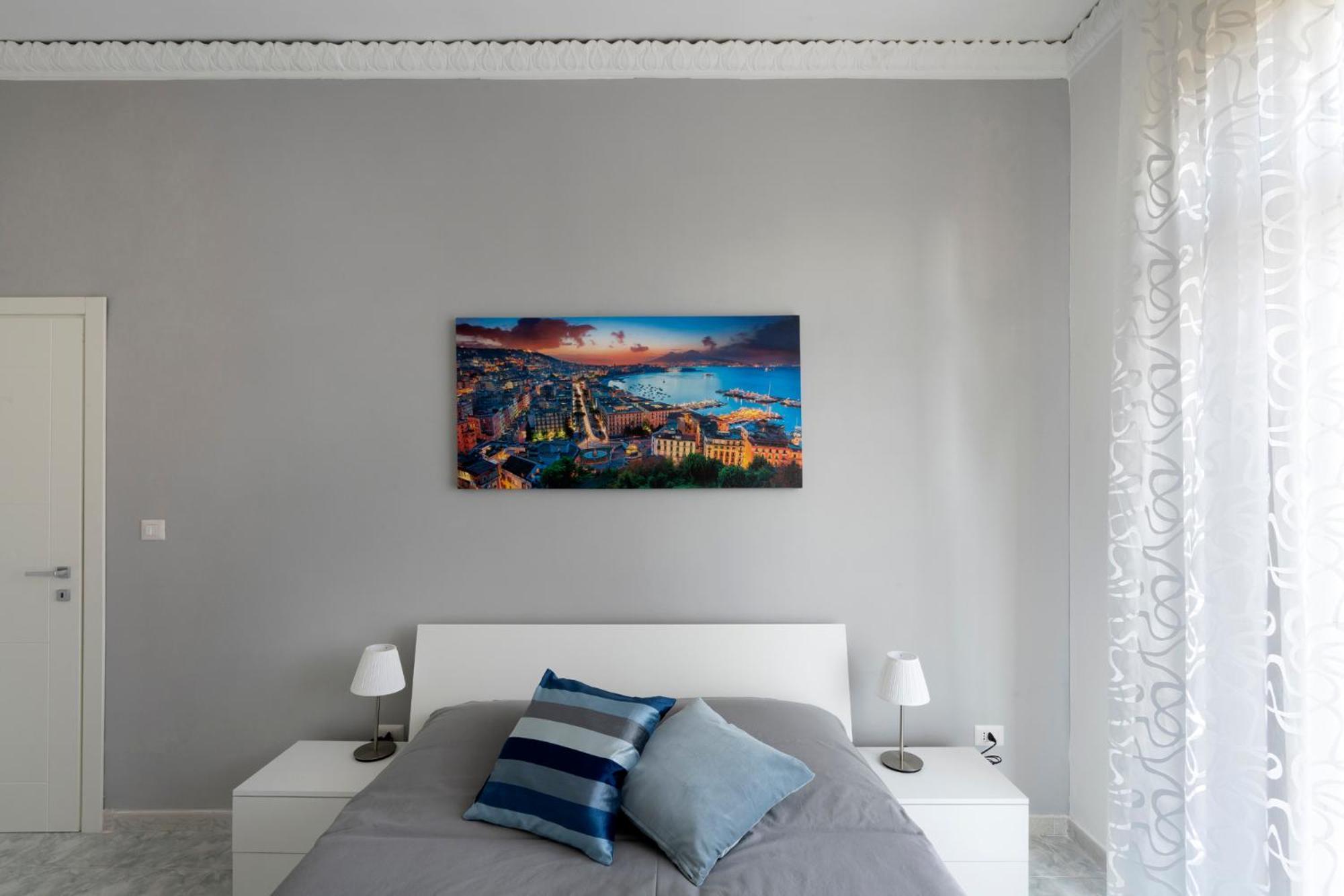 Vista Duomo Apartment Наполи Екстериор снимка