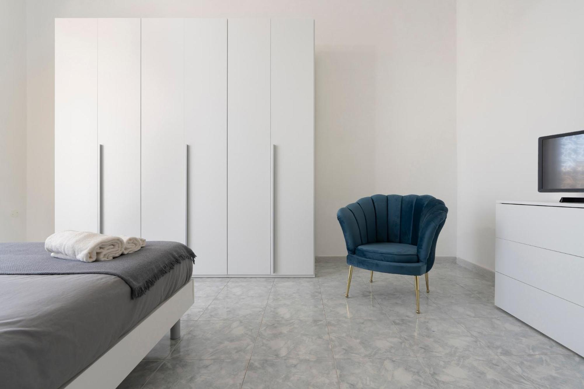Vista Duomo Apartment Наполи Екстериор снимка