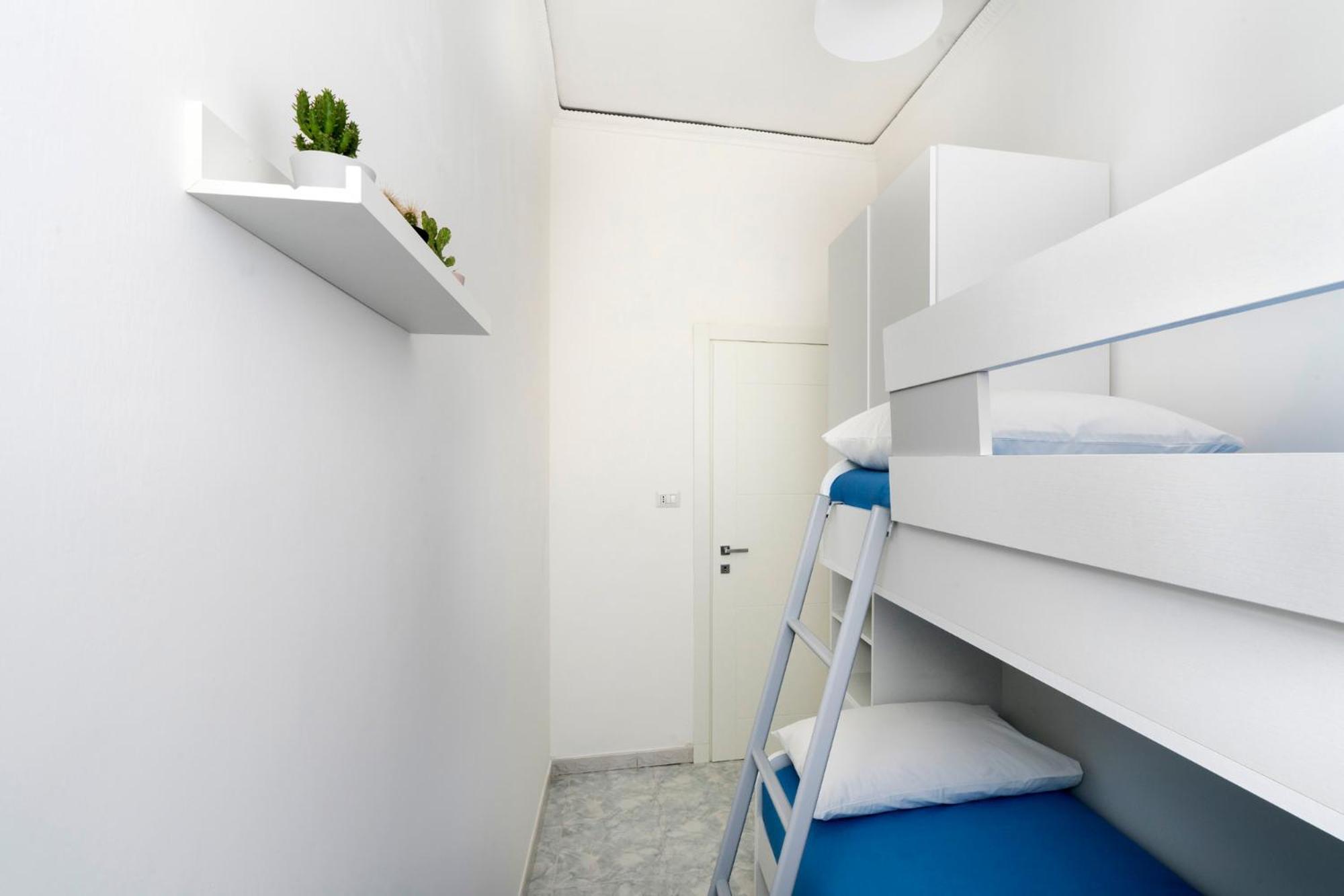 Vista Duomo Apartment Наполи Екстериор снимка
